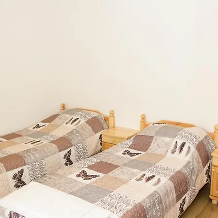 Holiday home Kъща за гости калимански рай Kalimantsi