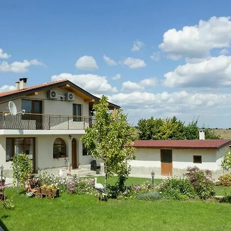 度假居 Kъща за гости калимански рай Kalimantsi